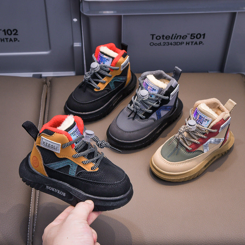 حذاء شتوي دافئ بتصميم عصري