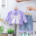 Conjunto de 3 piezas: camisa de manga larga, chaleco de lana decorado y pantalón vaquero