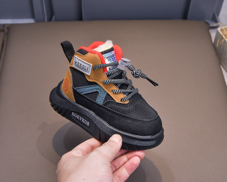 حذاء شتوي دافئ بتصميم عصري