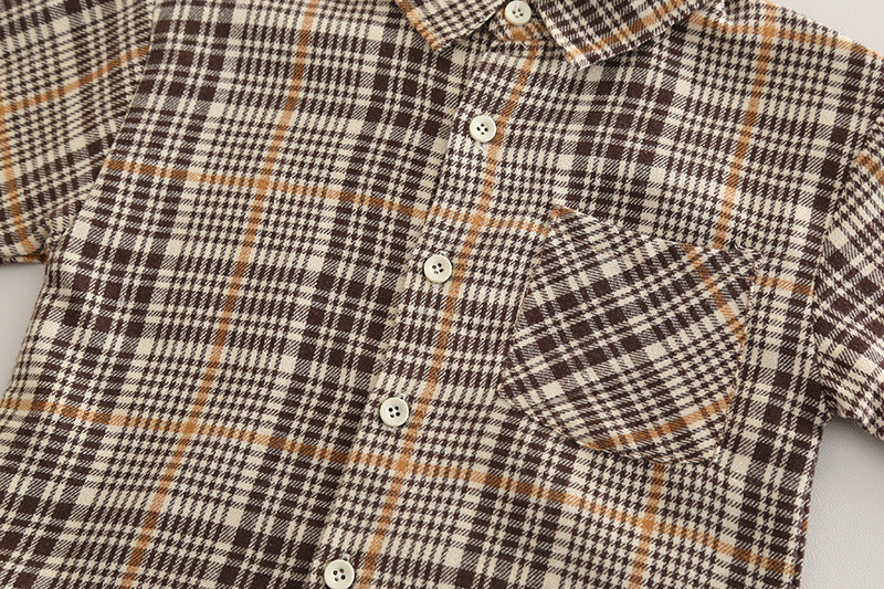 Conjunto de 3 piezas: chaqueta, camisa de cuadros interior y pantalón vaquero