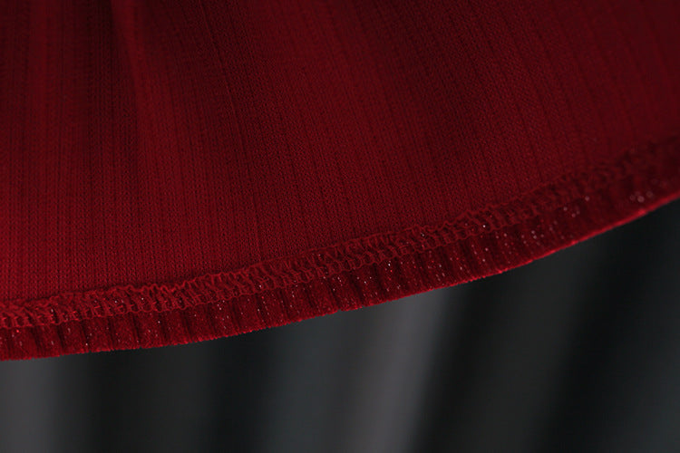 Conjunto de dos piezas para niña: suéter decorado con corazones de tela en relieve y pantalón de diseño acanalado.