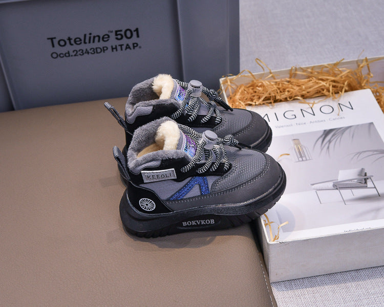 حذاء شتوي دافئ بتصميم عصري