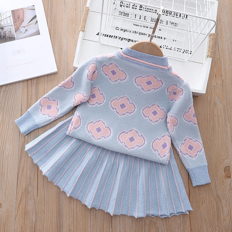 Vestido de tejido tejido suave con textura cómoda.