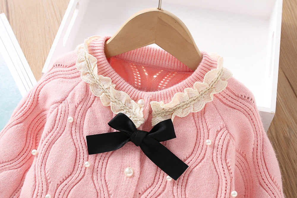 Vestido de niña de invierno suave con un toque de encaje de dos piezas.