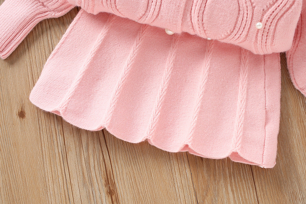 Vestido de niña de invierno suave con un toque de encaje de dos piezas.