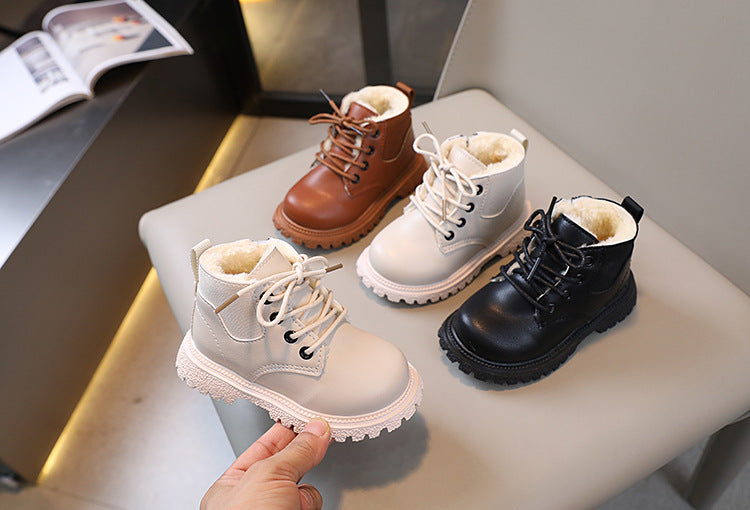 بوت شتوي بتصميم عملي مقاوم للبرد