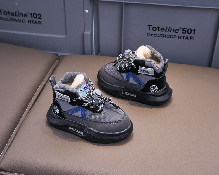 حذاء شتوي دافئ بتصميم عصري