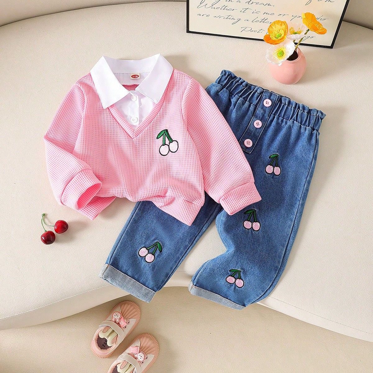 Conjunto de 2 piezas para niñas: suéter rosa y pantalón vaquero con bordados.
