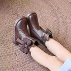 Botas de invierno con diseño clásico y moderno.