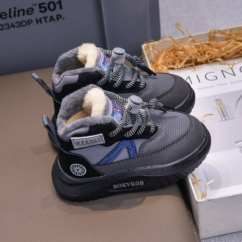 حذاء شتوي دافئ بتصميم عصري