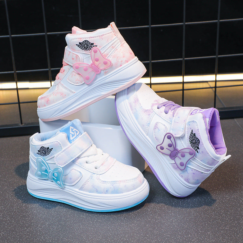 حذاء رياضي للبنات بتصميم عصري