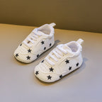 حذاء الرضع بتصميم مطرّز بنجوم