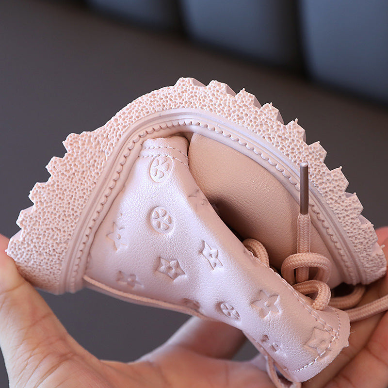 بوت شتوي دافئ وردي مناسب لشتاء