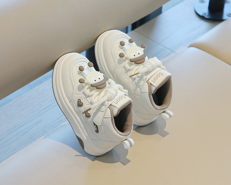 حذاء رياضي للاطفال