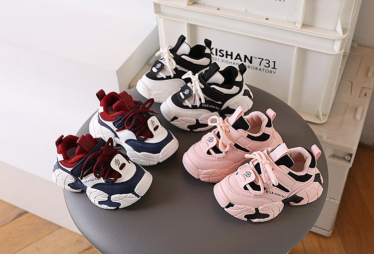 حذاء بتصميم رياضي عصري