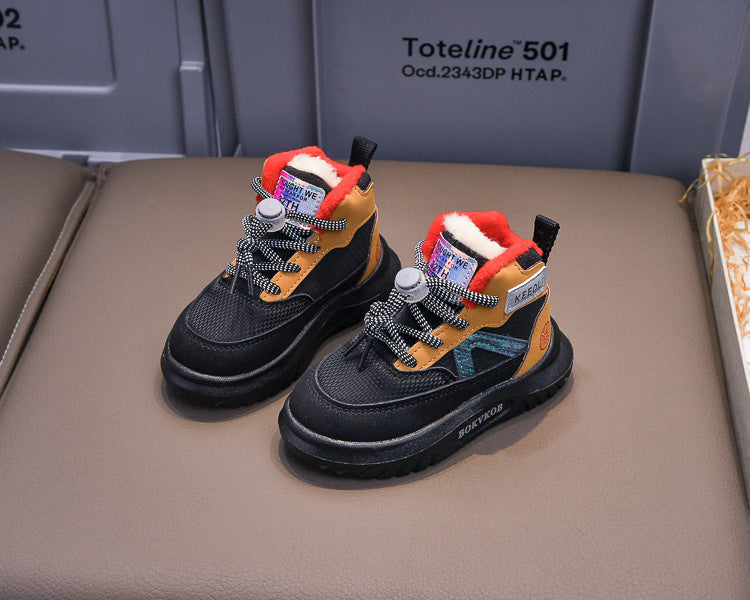 حذاء شتوي دافئ بتصميم عصري