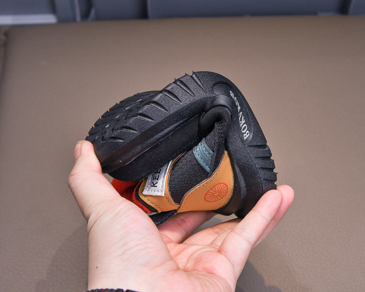 حذاء شتوي دافئ بتصميم عصري