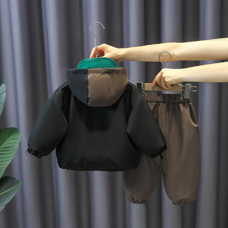 Conjunto invernal acolchado con diseño de oso (2 piezas)