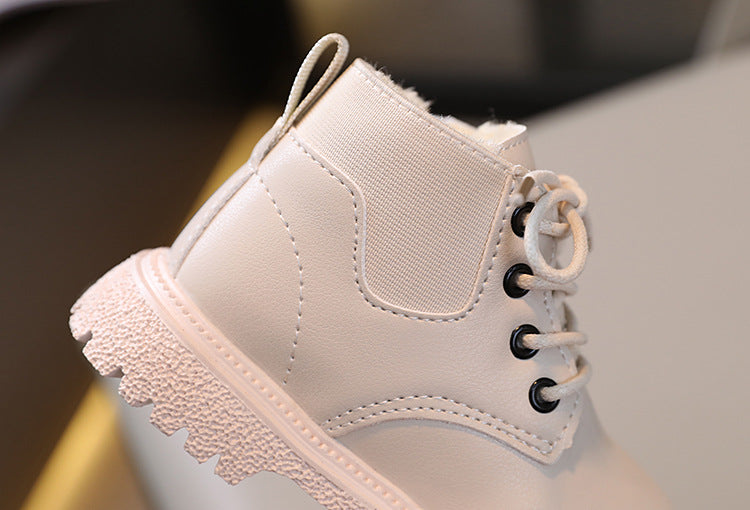 بوت شتوي بتصميم عملي مقاوم للبرد