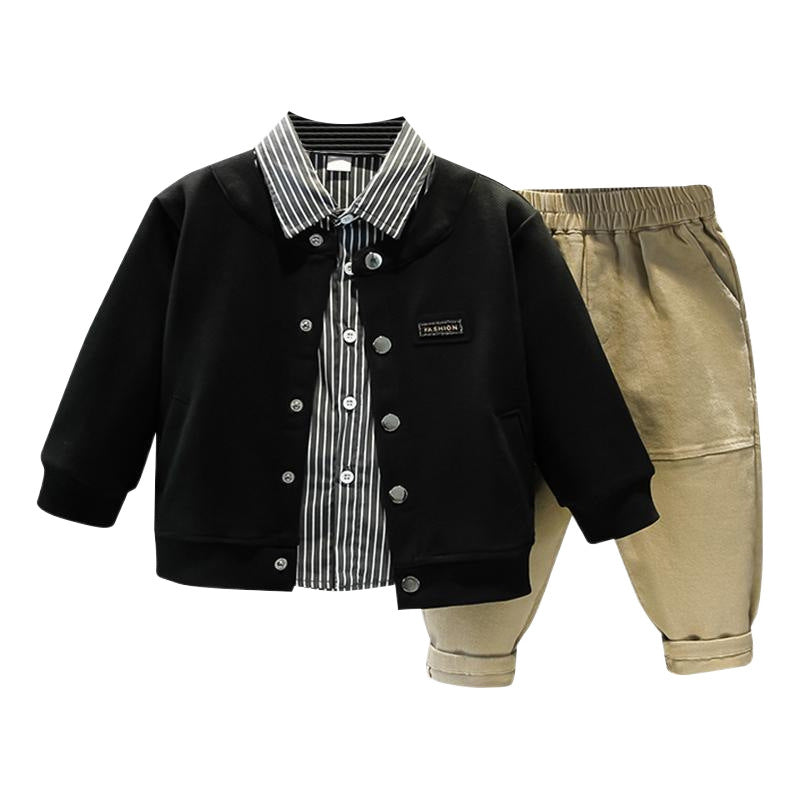 Conjunto de 3 piezas: chaqueta negra, camiseta de rayas y pantalón beige