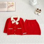 Conjunto de 2 piezas: suéter suave y falda a juego.