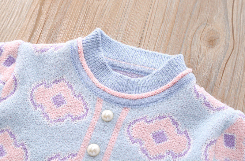 Vestido de tejido tejido suave con textura cómoda.