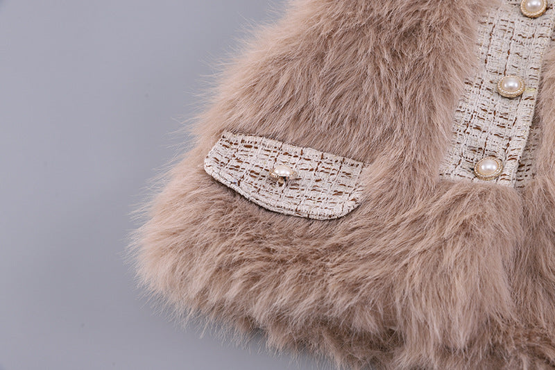 Conjunto de 3 piezas: chaleco de piel, camiseta interior cálida y falda de tweed.