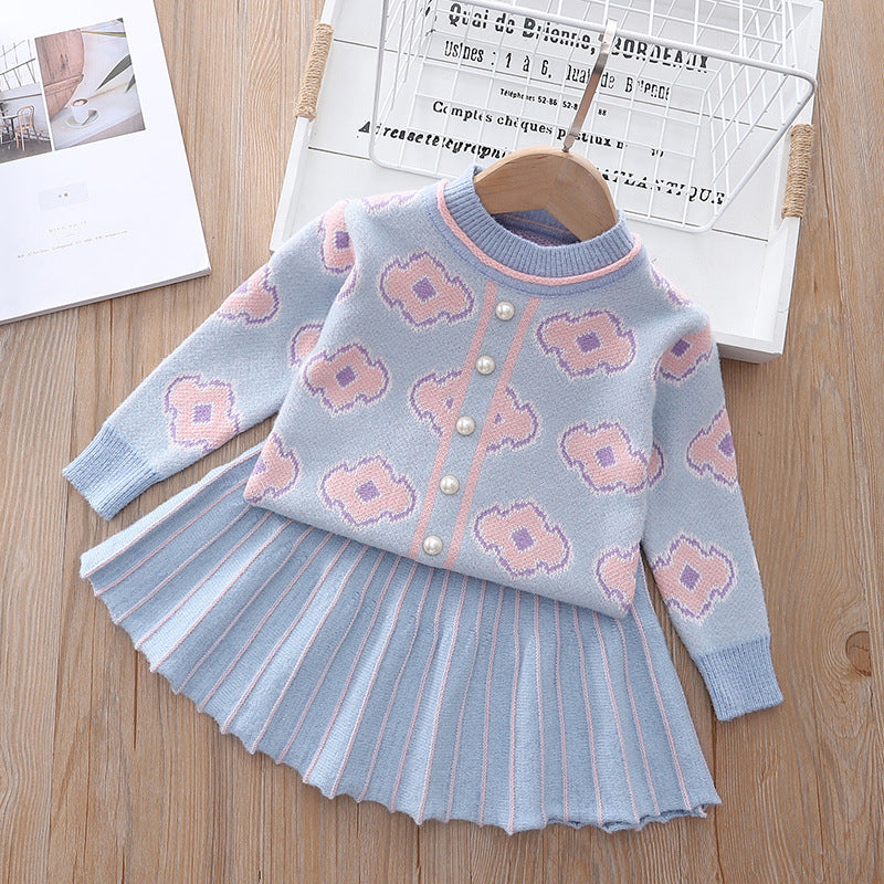 Vestido de tejido tejido suave con textura cómoda.