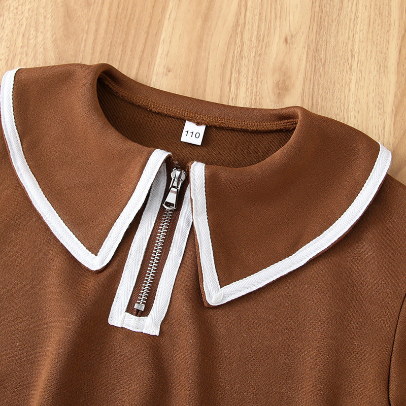 Conjunto cálido de 2 piezas con diseño moderno.