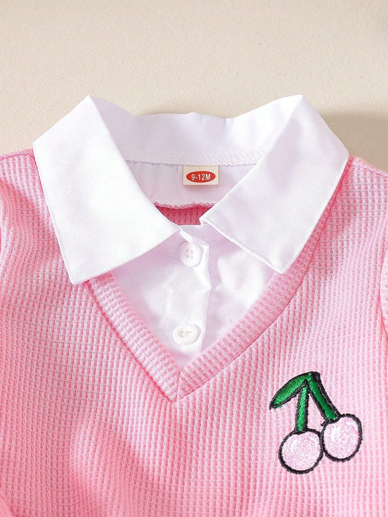 Conjunto de 2 piezas para niñas: suéter rosa y pantalón vaquero con bordados.