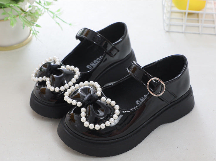 حذاء بناتي بتصميم فيونكة مزينة بحبات اللؤلؤ