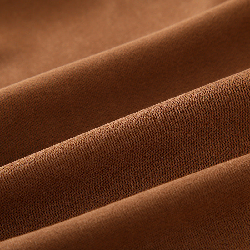 Conjunto cálido de 2 piezas con diseño moderno.