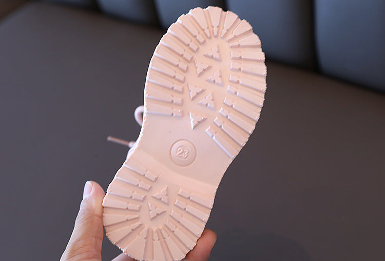 بوت شتوي دافئ وردي مناسب لشتاء