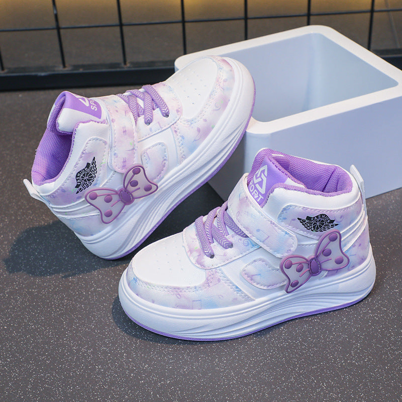 حذاء رياضي للبنات بتصميم عصري