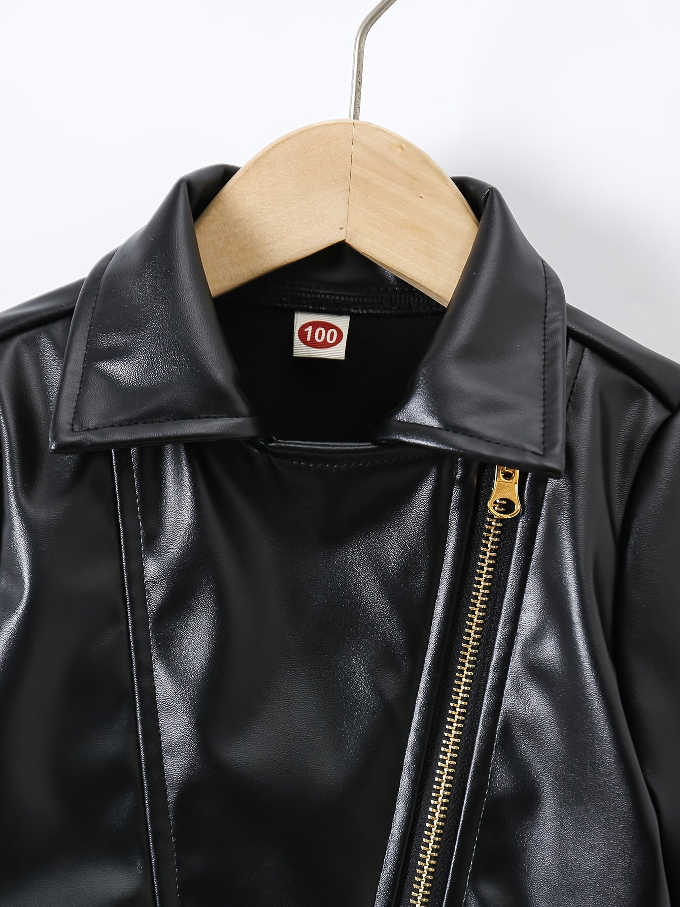 Chaqueta infantil de cuero negro de lujo, ideal para el invierno 🖤✨