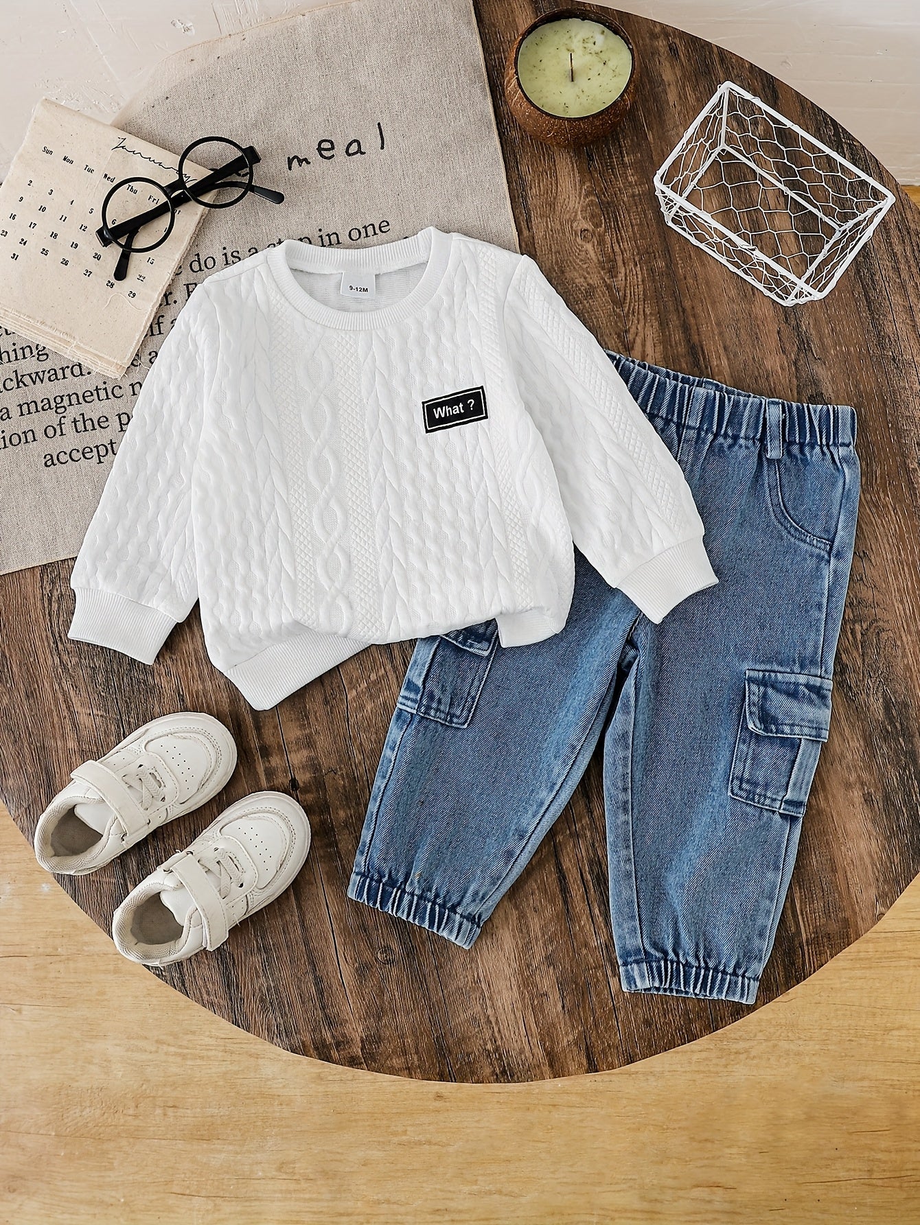 Conjunto de invierno elegante con mangas largas y vaqueros