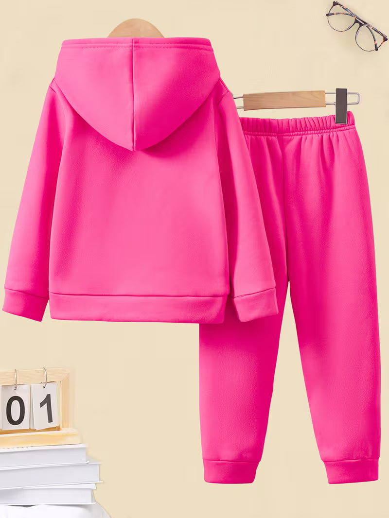 Conjunto moderno de 2 piezas: sudadera con capucha y pantalón a juego.