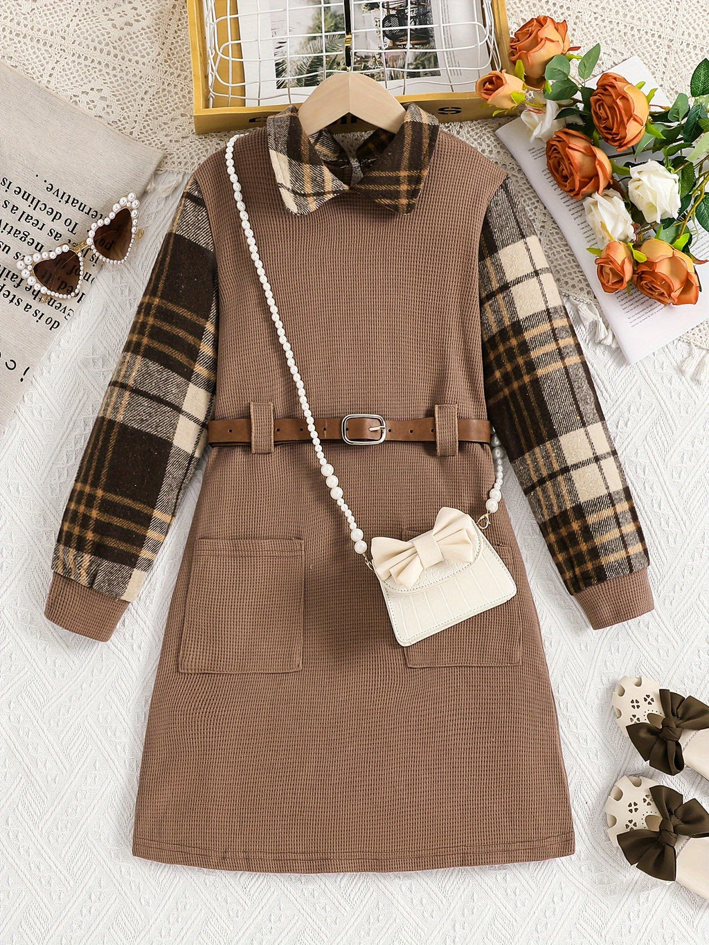 Vestido para niña de tejido de lana suave, ideal para el invierno.