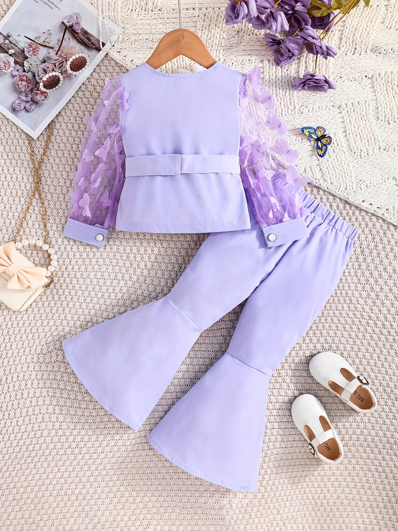 Conjunto infantil de 3 piezas en color lila claro: blusa de mangas transparentes y pantalón ancho 💜✨