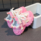 حذاء وردي بتصميم رياضي عصري للبنات