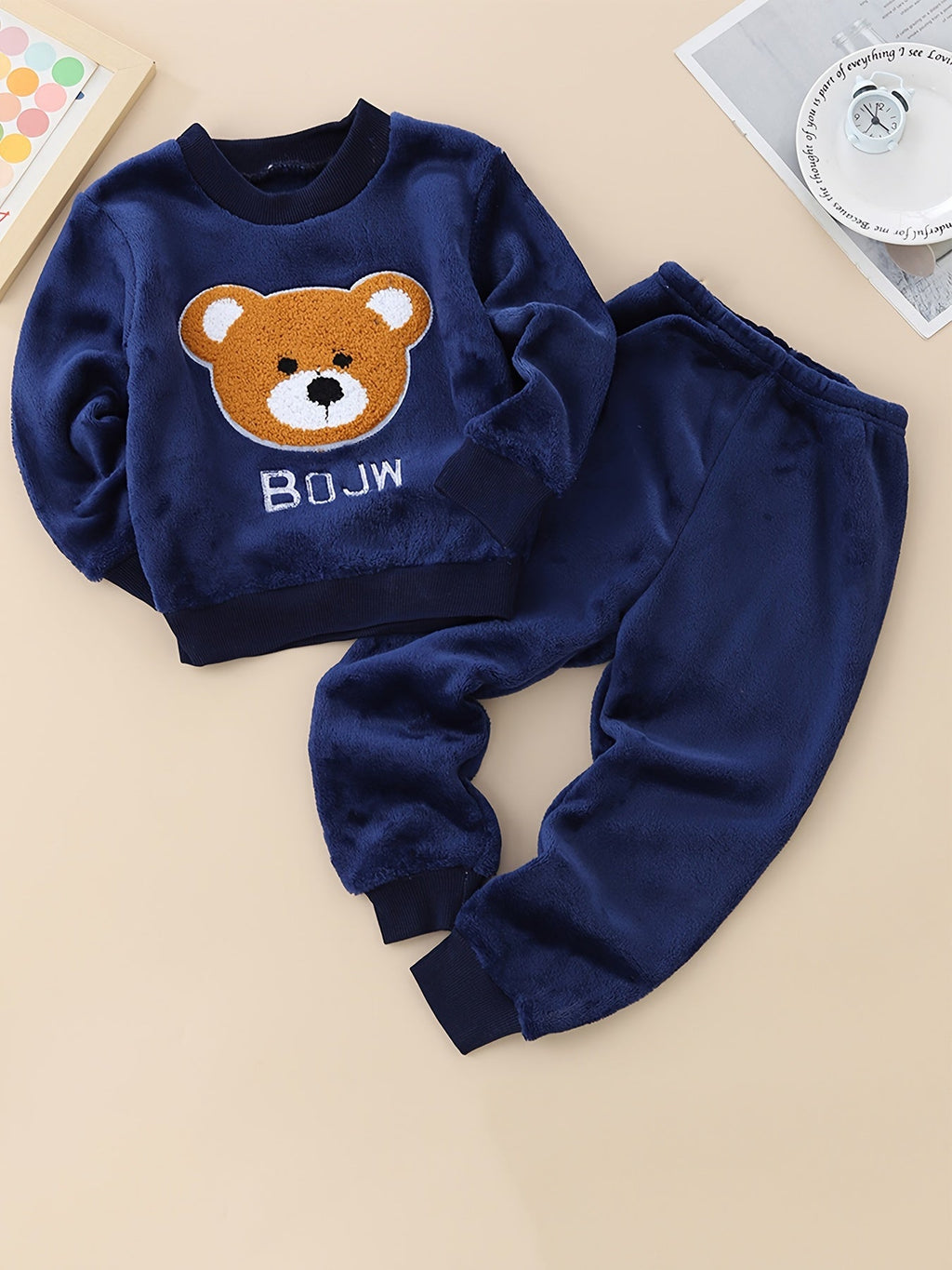 Pijama de 2 piezas con bordado de dibujos animados, cálido para invierno