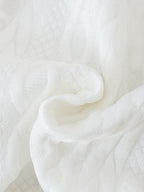 Conjunto de invierno elegante con mangas largas y vaqueros