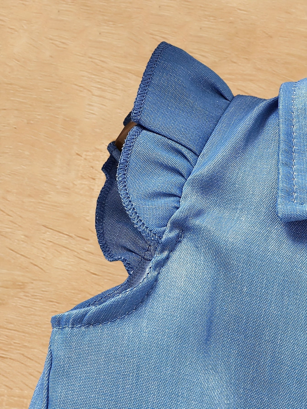 فستان بطبقة جينز وتنانير فراشات متعددة الطبقات تصميم صيفي للبنات