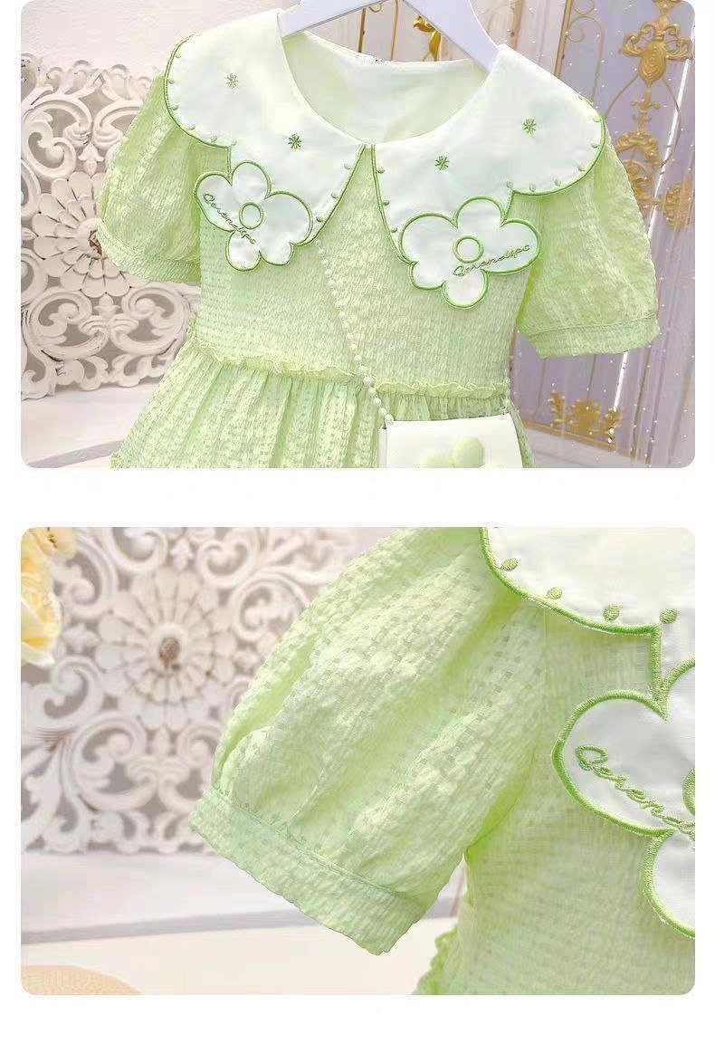 فستان  بزهور وياقة عريضة وحقيبة صغيرة  تصميم صيفي  للبنات