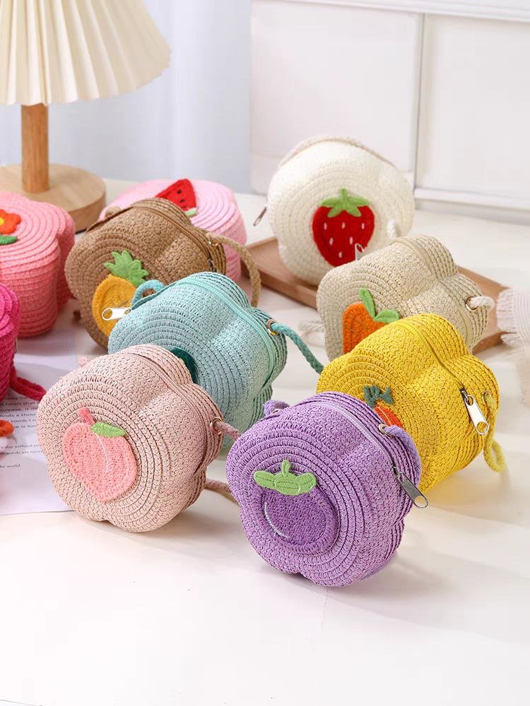Bolso de mano con forma de flor, bordado con frutas, diseño de crochet colorido y asa de hombro veraniega para niñas
