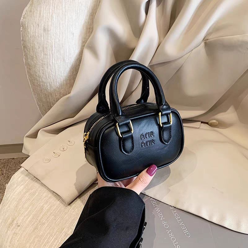 Bolso pequeño para niñas con diseño de osito – Estilo moderno y divertido