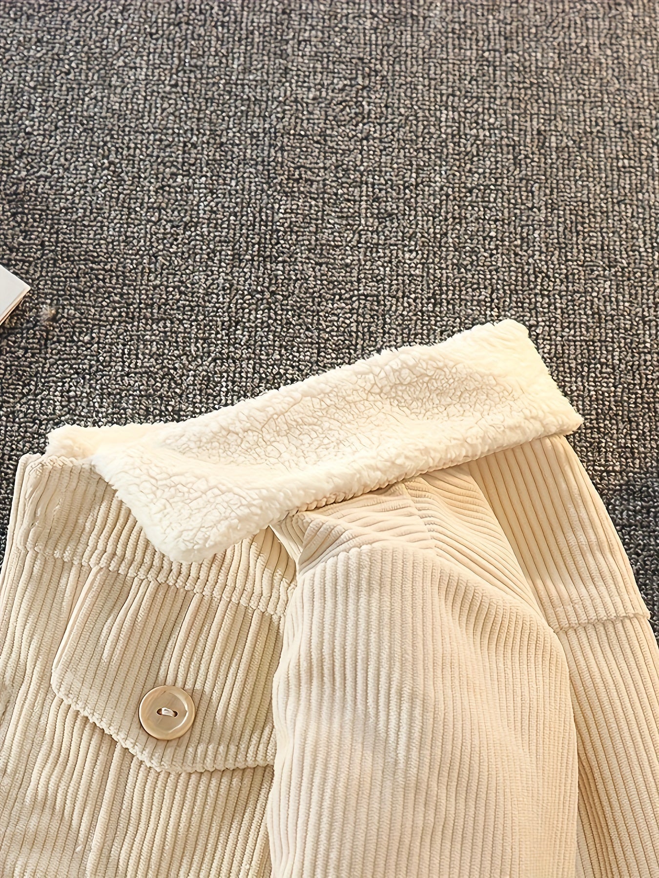 Chaqueta de invierno elegante para niños, cálida y acolchada con diseño moderno