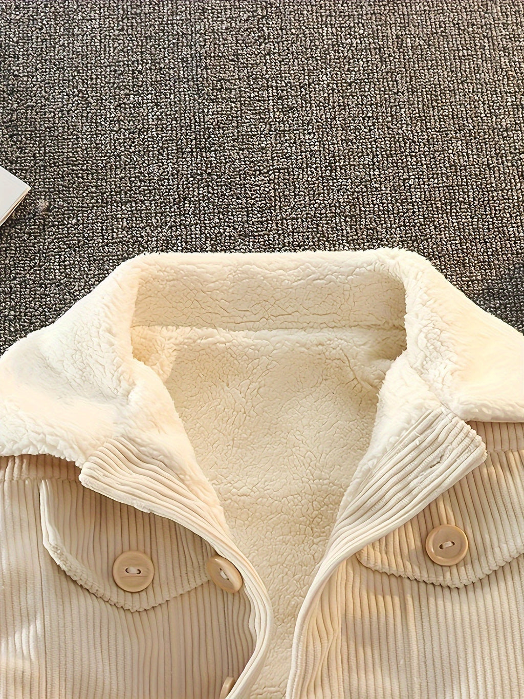 Chaqueta de invierno elegante para niños, cálida y acolchada con diseño moderno