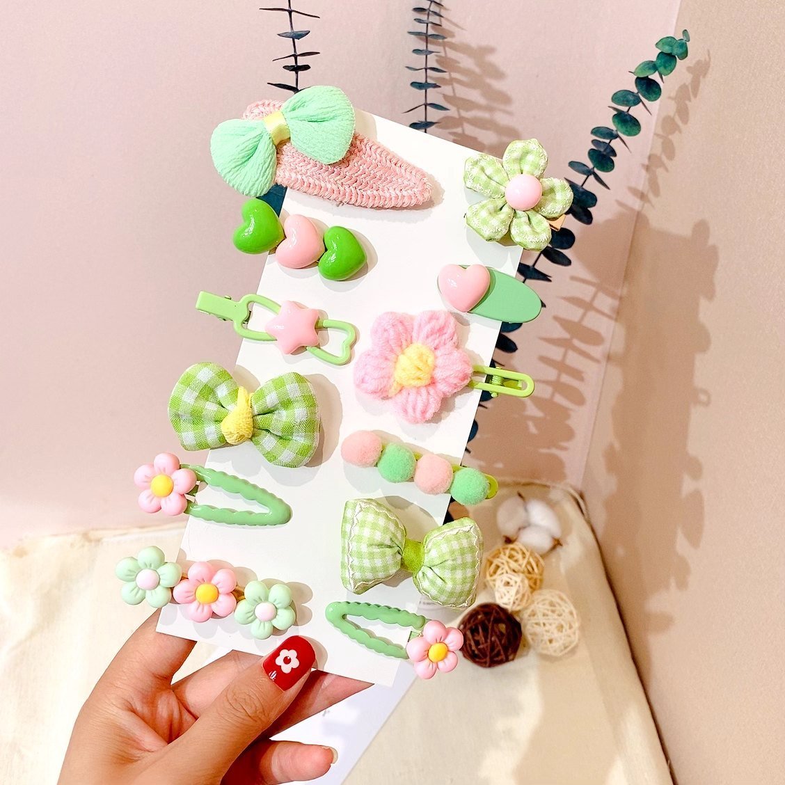 Colección de pinzas para el cabello de niñas: diseños primaverales y veraniegos, multiformas