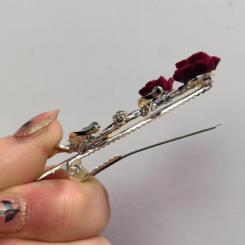 Pinzas de pelo elegantes para niñas: flores 3D con cadenas de perlas colgantes